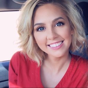 Meet your Posher, Shelby